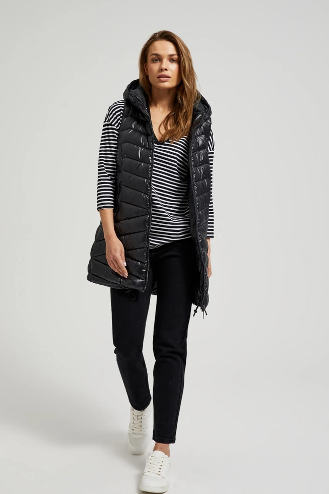 Pikowana kamizelka zapinana na zamek czarna