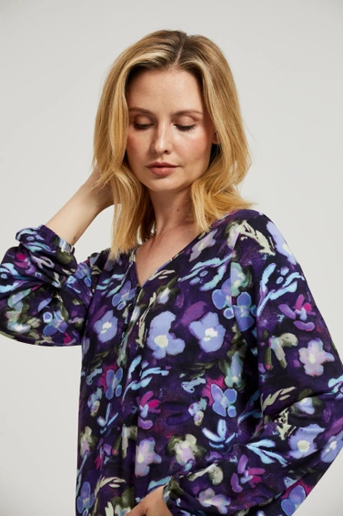 Bluzka w kwiaty z dekoltem w serek granatowa 
