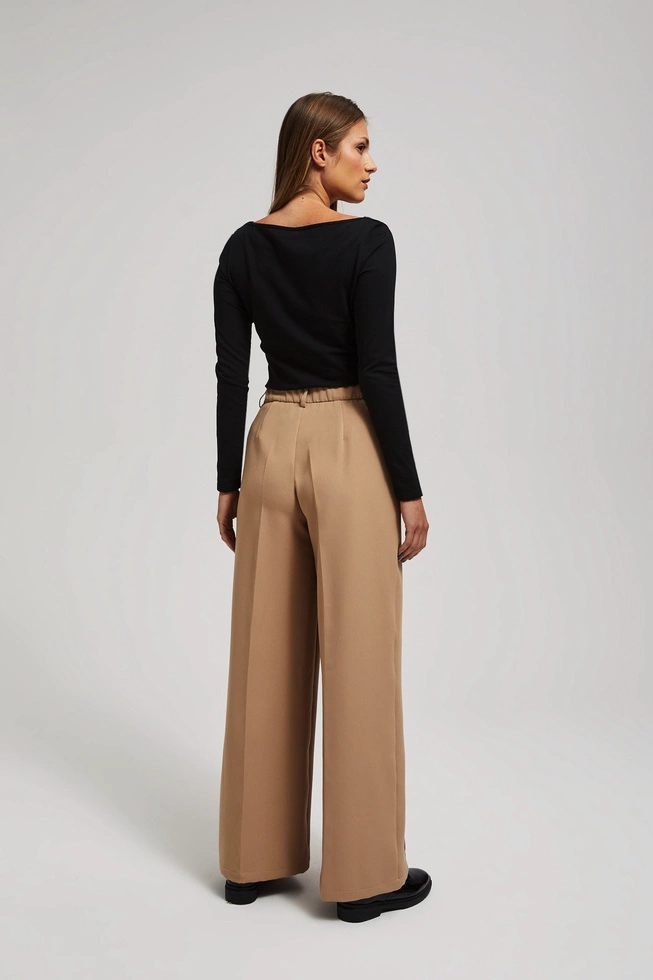 Spodnie w kant z szerokimi nogawkami ciemnobeżowe