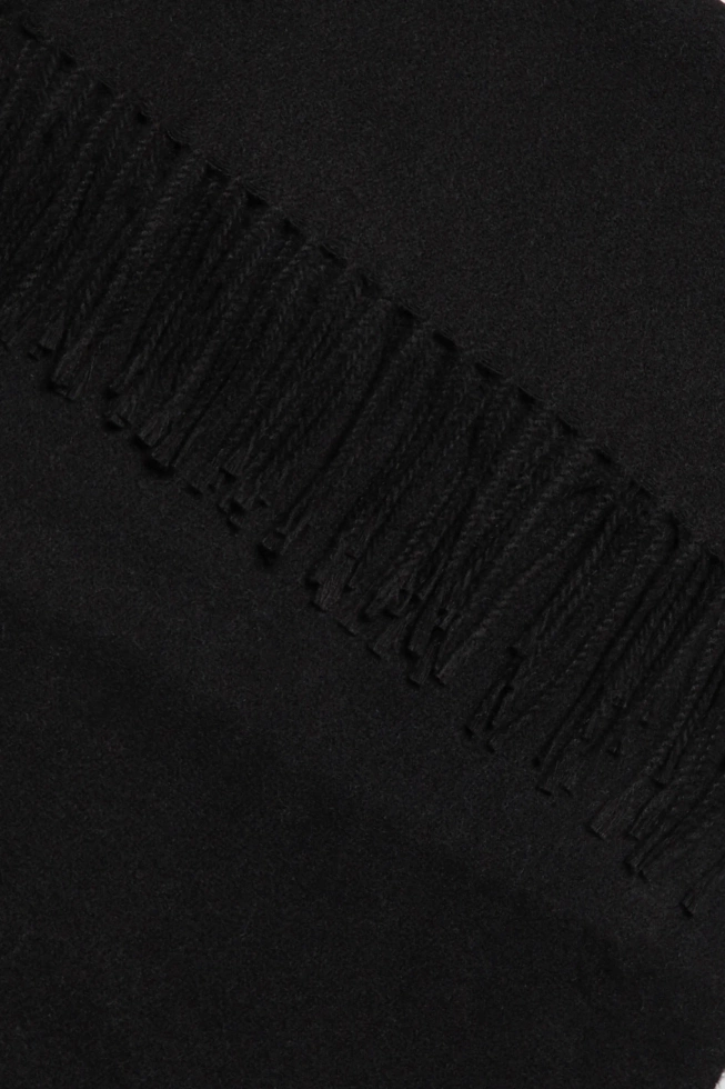 Szal z frędzlami czarny