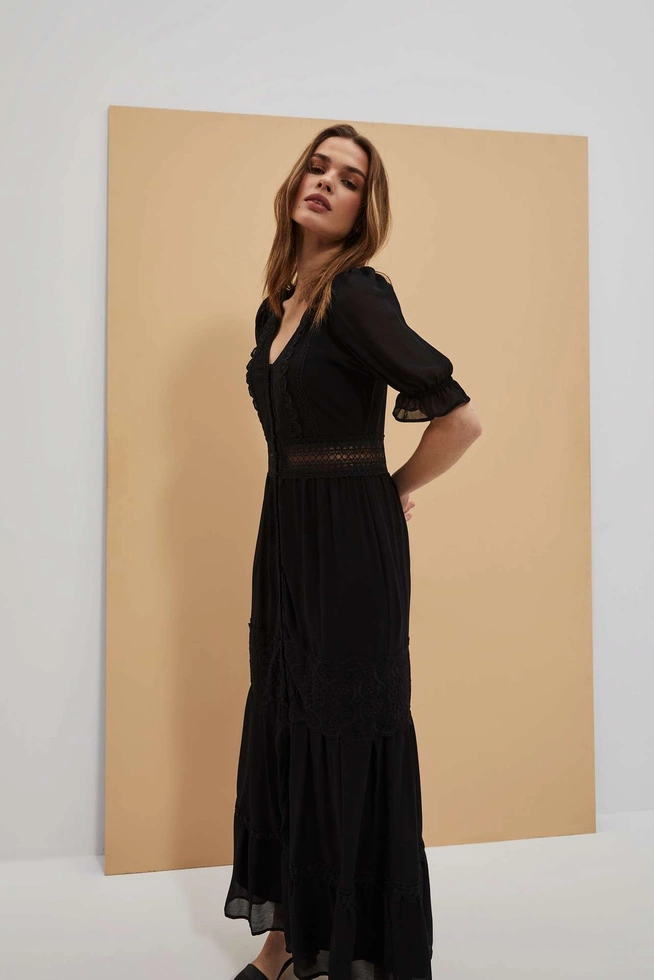 Sukienka maxi boho z koronką czarna