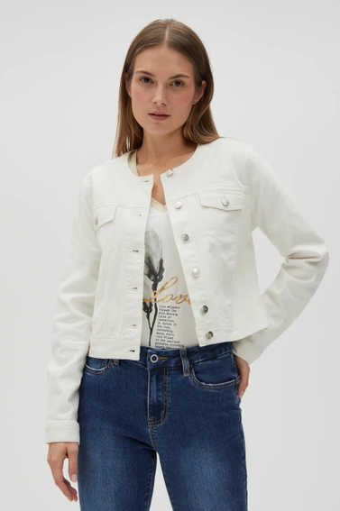 Krótka beżowa kurtka