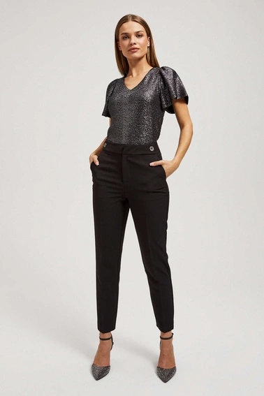 Bluzka z dekoltem w serek i bufiastymi krótkimi rękawami czarna