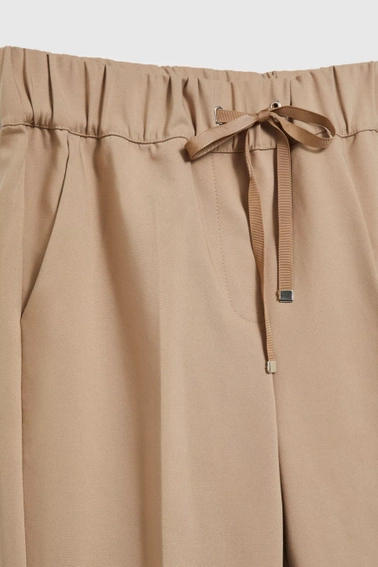 Spodnie w kant z wiązaniem w pasie