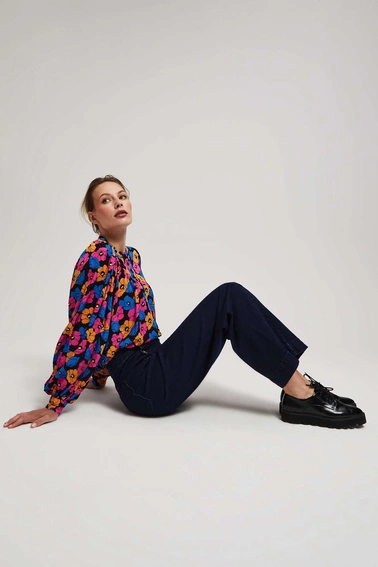 Jeansy wide leg z ozdobnymi guzikami granatowe