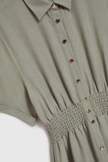  Koszulowa sukienka midi oliwkowa