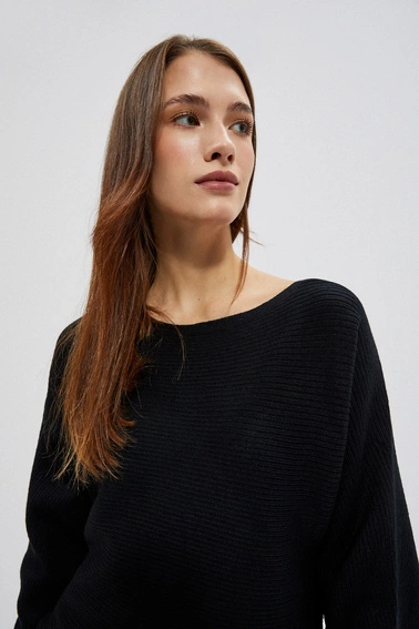 Sweter typu nietoperz czarny