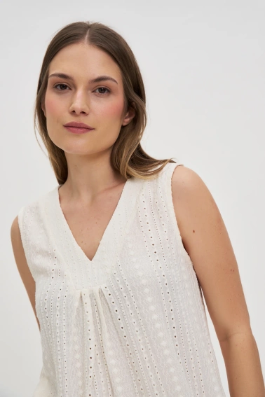 Top z dekoltem w serek ecru