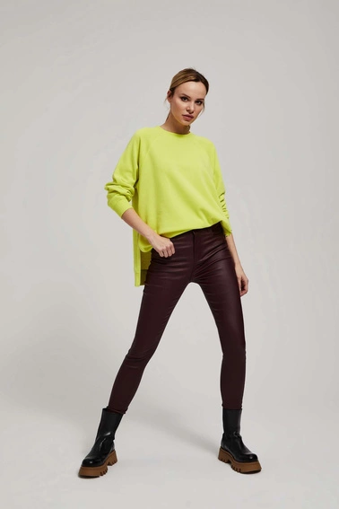 Woskowane spodnie typu rurki kasztanowe