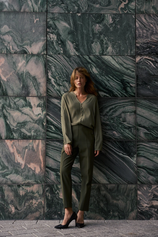 Wiskozowa koszula oliwkowa