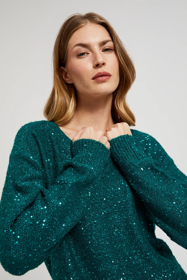Sweter z cekinami i okrągłym dekoltem zielony
