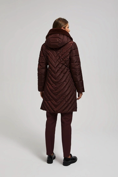 Długa pikowana kurtka z kapturem brązowa