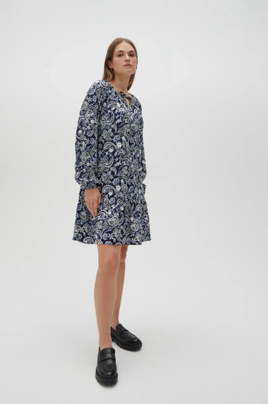 Wiskozowa sukienka z wzorem paisley granatowa