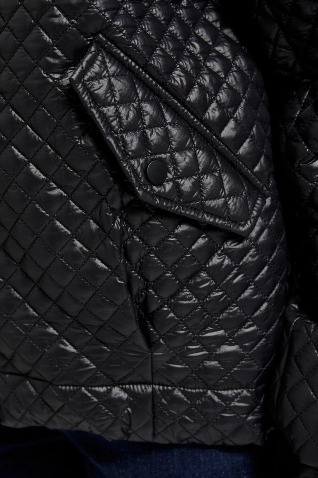 Krótka pikowna kurtka czarna