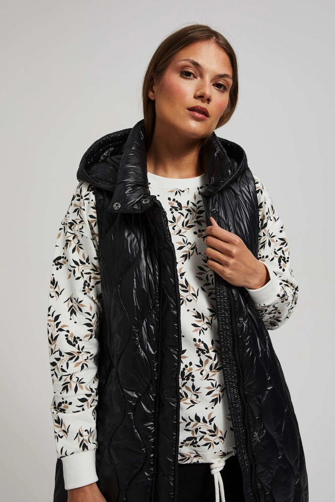 Długa kamizelka z kapturem