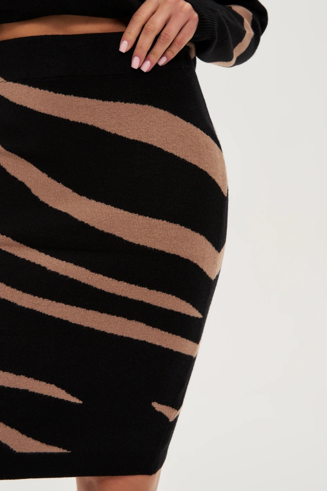 Spódnica z dzianiny czarna