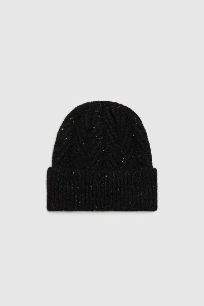 Czapka w jodełkę czarna
