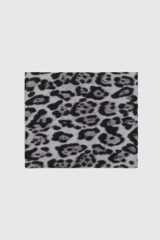 Szal w panterkę szary