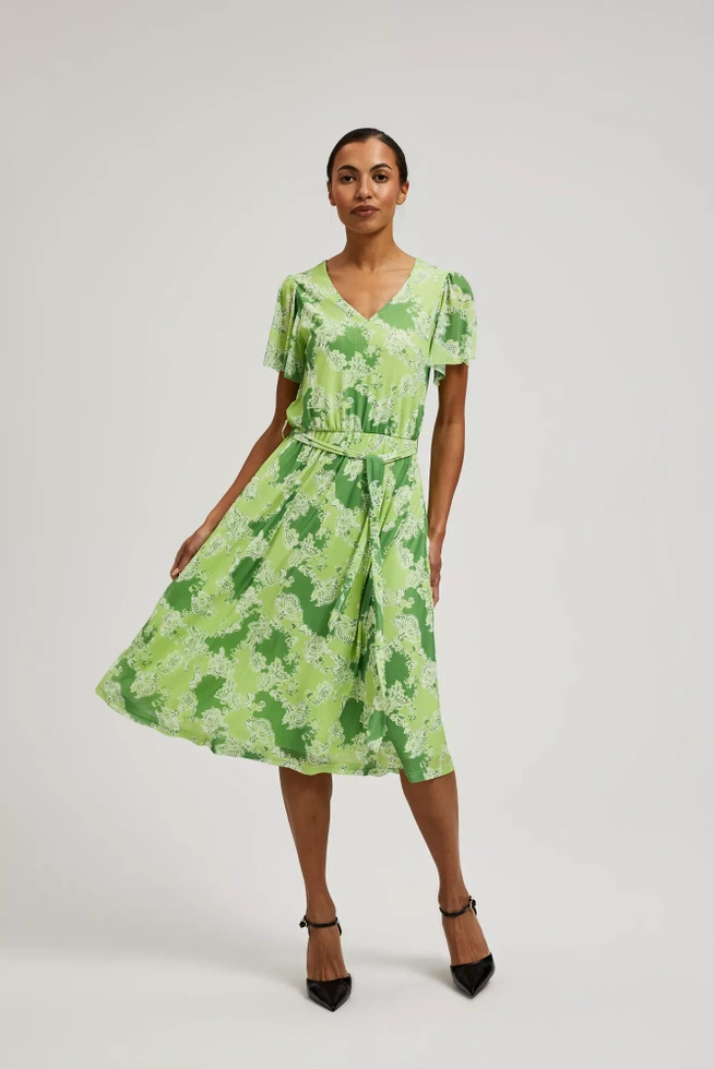 Sukienka w kwiaty zielona