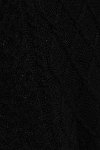 Sweter z ozdobnym splotem  długimi rękawami czarny