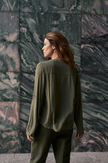 Wiskozowa koszula oliwkowa