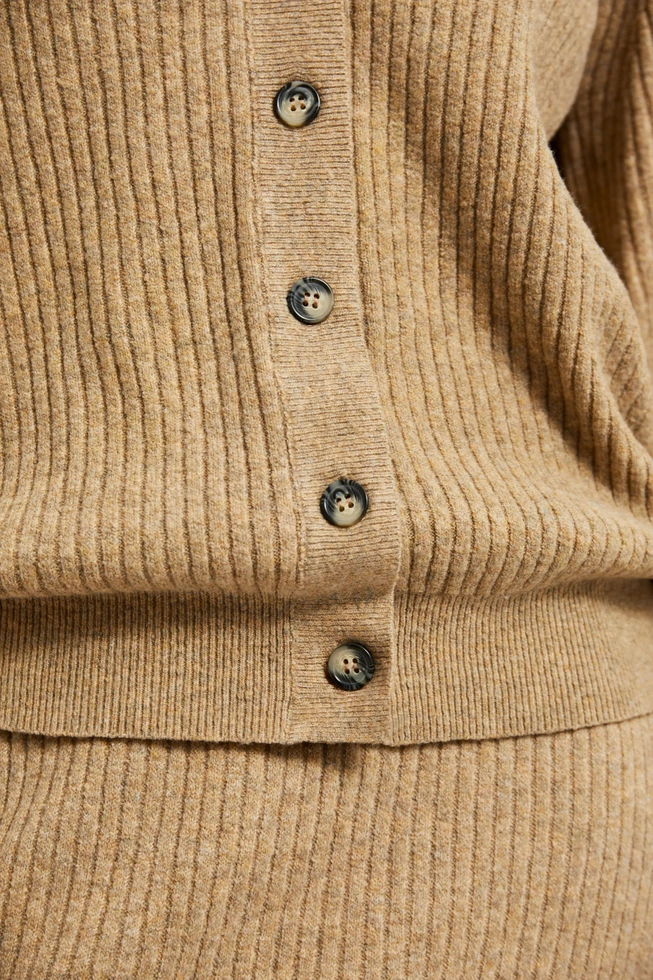 Kardigan zapinany na guziki z bufiastymi rękawami beżowy