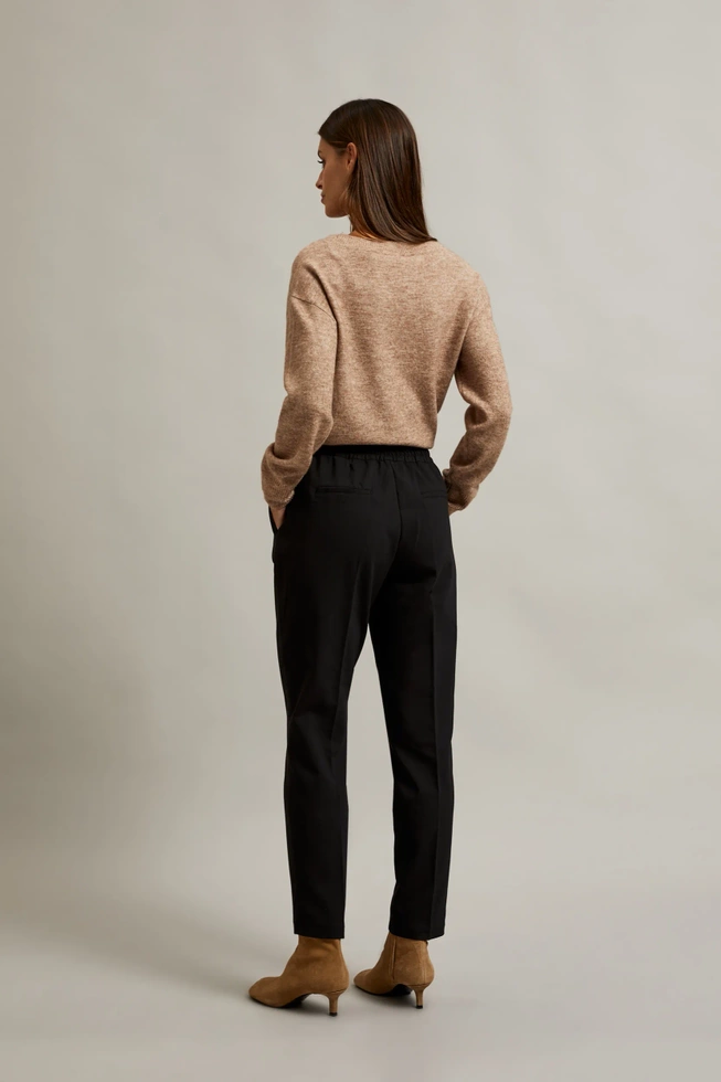 Spodnie z prostymi nogawkami i wiązaniem czarne