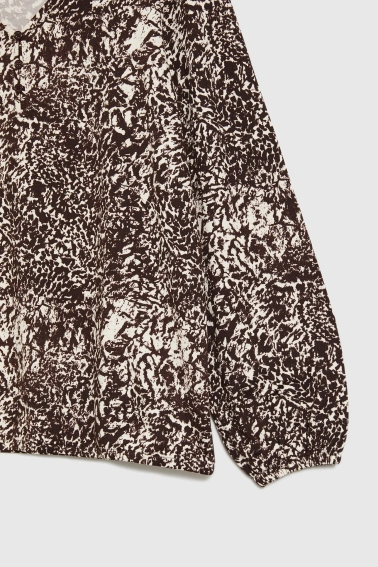 Bluzka z dekoltem w serek brązowa