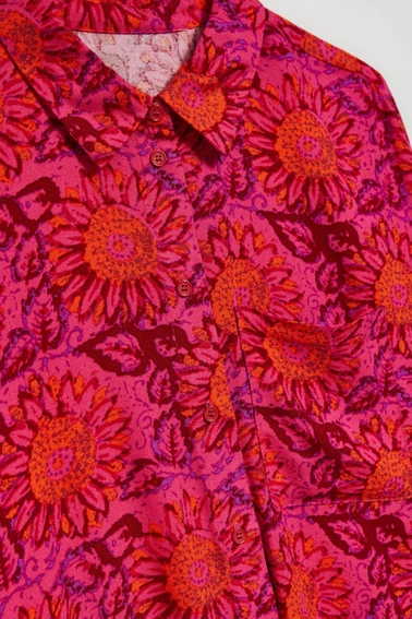 Wzorzysta koszula z kołnierzykiem różowa