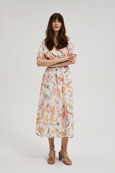 Sukienka w kwiaty biała