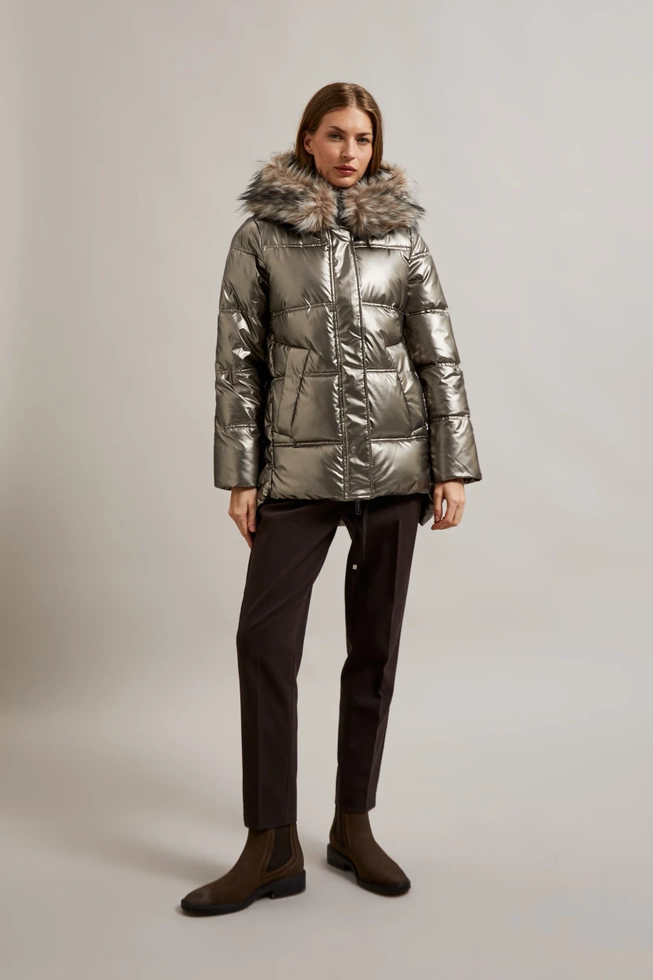 Metaliczna kurtka z futrzanym kapturem beżowa