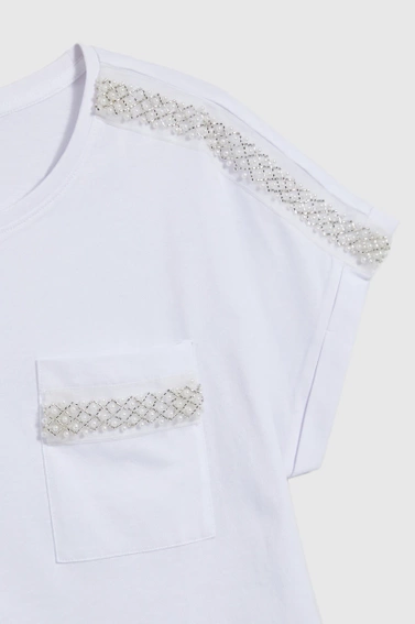 Bawełniany t-shirt ozdobiony koralikami biały