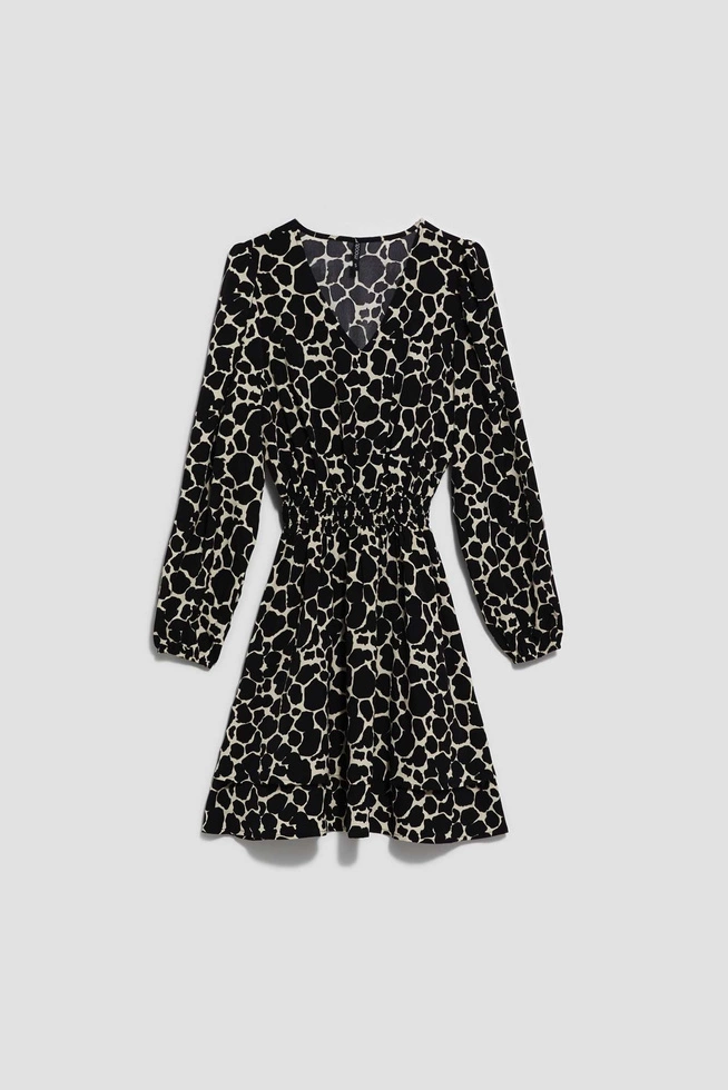 Sukienka mini z rozkloszowanym dołem