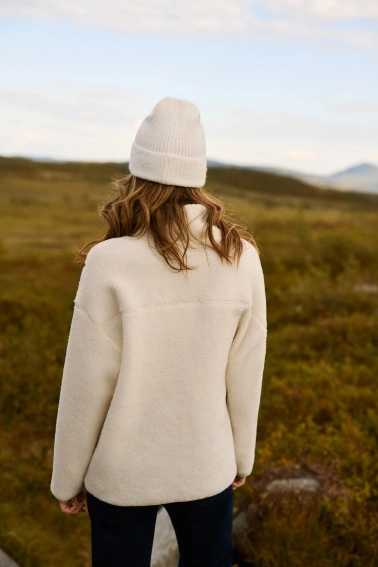 Rozpinana bluza beżowa