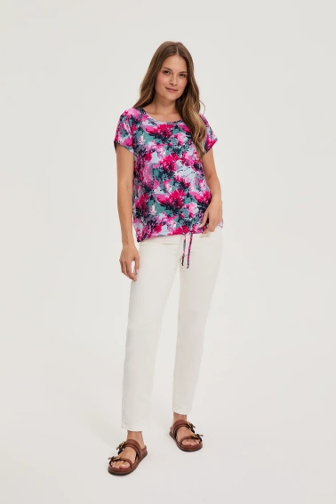 Wzorzysta bluzka fuksjowa