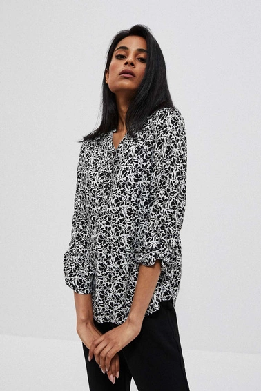 Koszula z kwiatowym nadrukiem