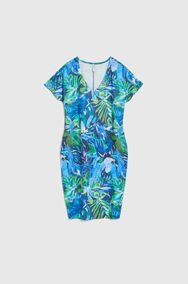 Sukienka w tropikalny wzór niebieska