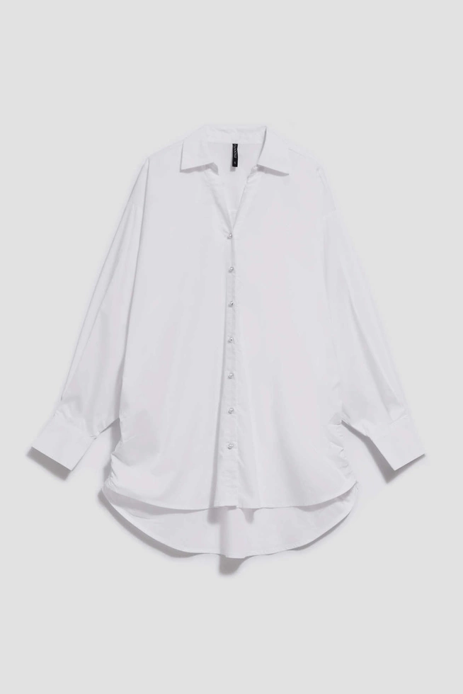 Koszula oversize z ozdobnymi guzikami
