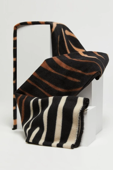 Szalik w zwierzęcy wzór brązowy