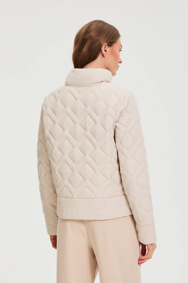 Pikowana kurtka beżowa