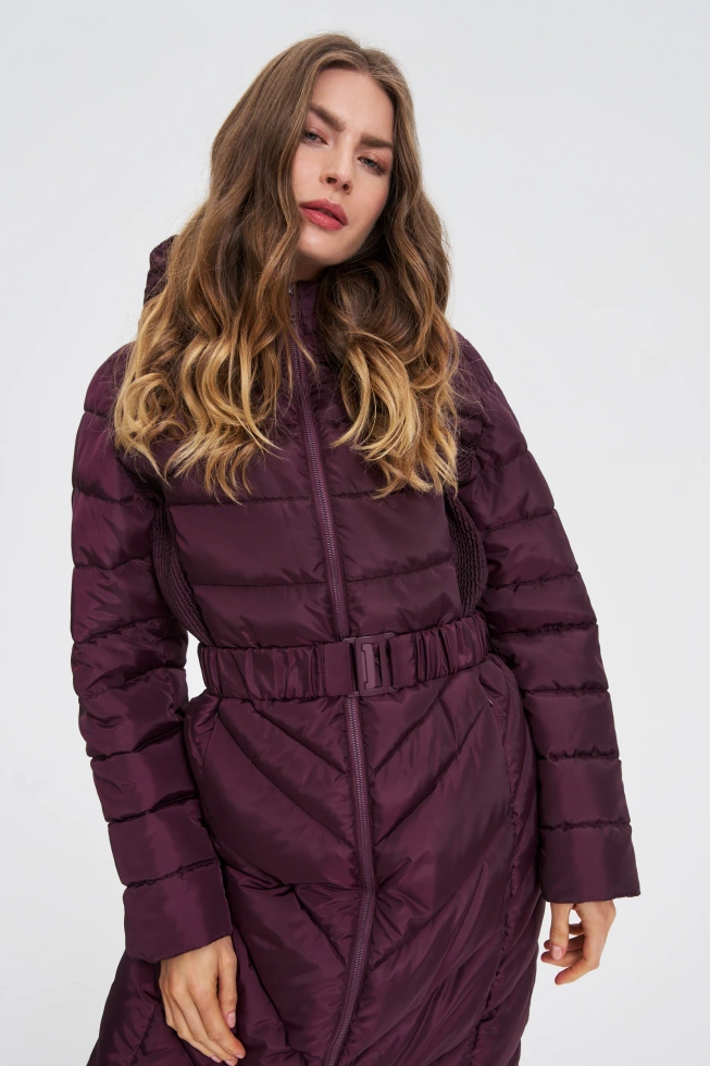Kurtka z paskiem burgundowa