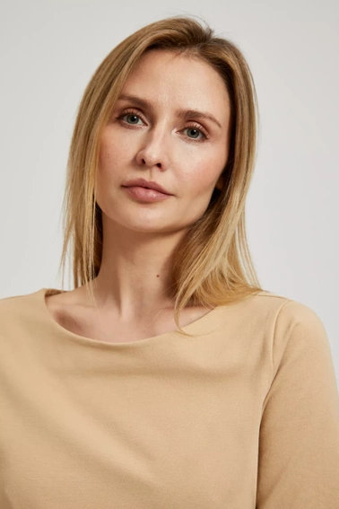 Gładka dopasowana bluzka z krótkimi rękawami beżowa 