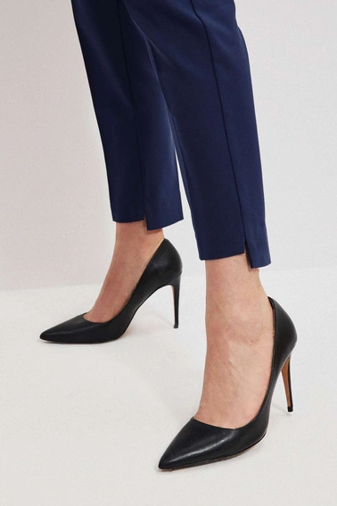 Spodnie z wiązaniem granatowe