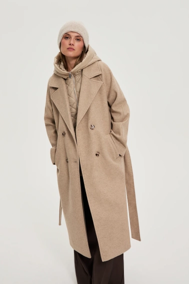 Długi płaszcz w kapturem beżowy