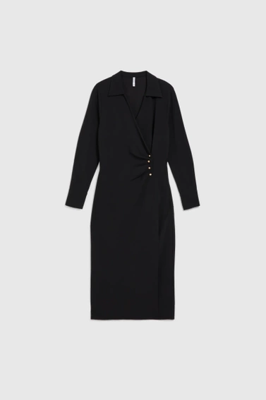 Koszulowa sukienka midi z ozdobymi guzikami czarna