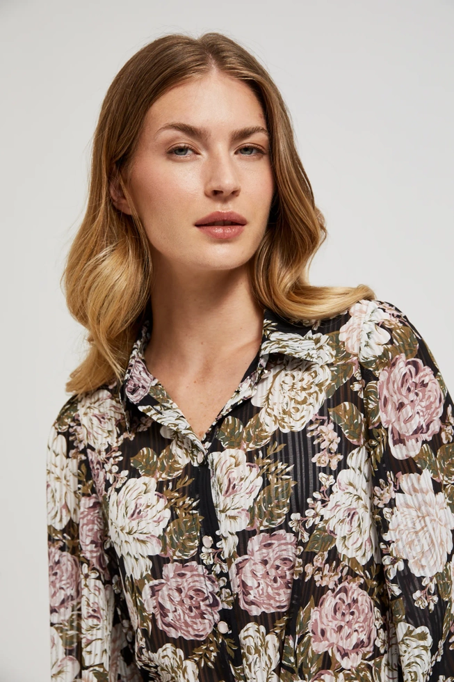 Plisowana koszula z kwiatowym wzorem i bufiastymi rękawami czarna