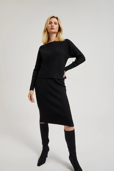 Dzianinowa spódnica o ołówkowym fasonie czarna 