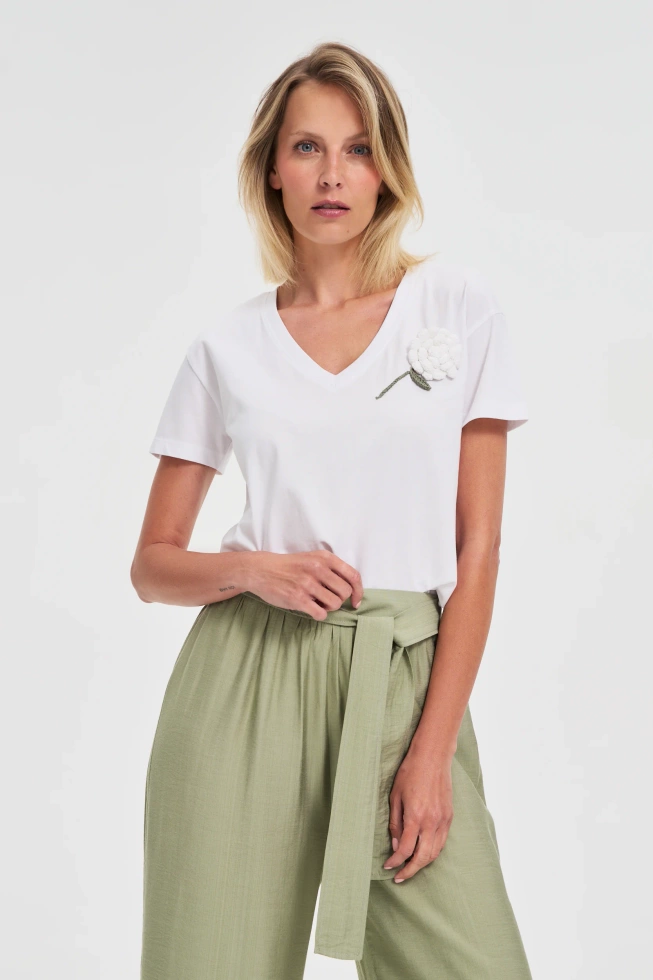 Bluzka z szydełkową aplikacją biała