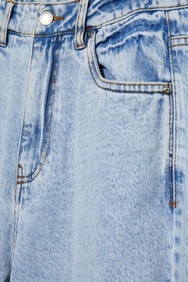 Jeansy mom fit z wysokim stanem