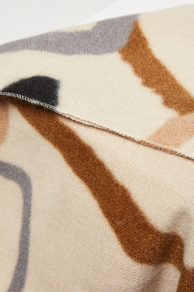 Szalik z wzorem beżowy